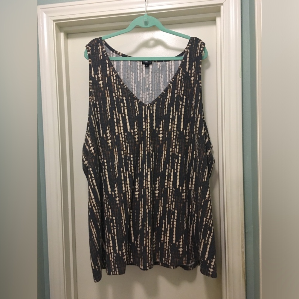 EUC Torrid Tank Top - 6x - Black and Tan Very Soft